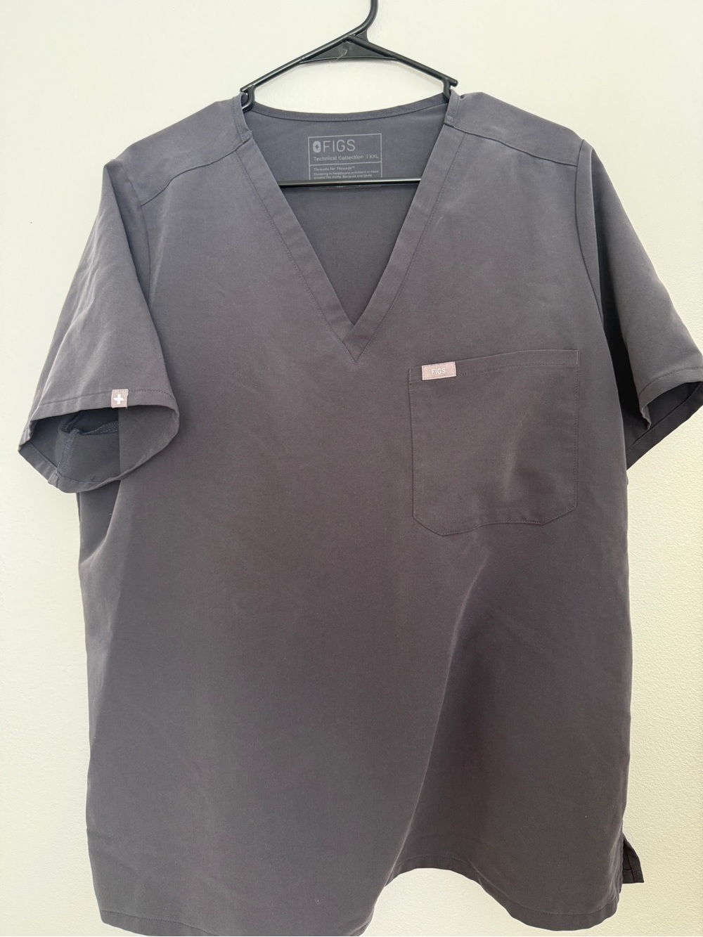 FIGS V-Neck Scrub Top in Charcoal